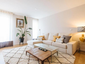 Pz triana amplio, moderno y luminoso apt 2d 2b